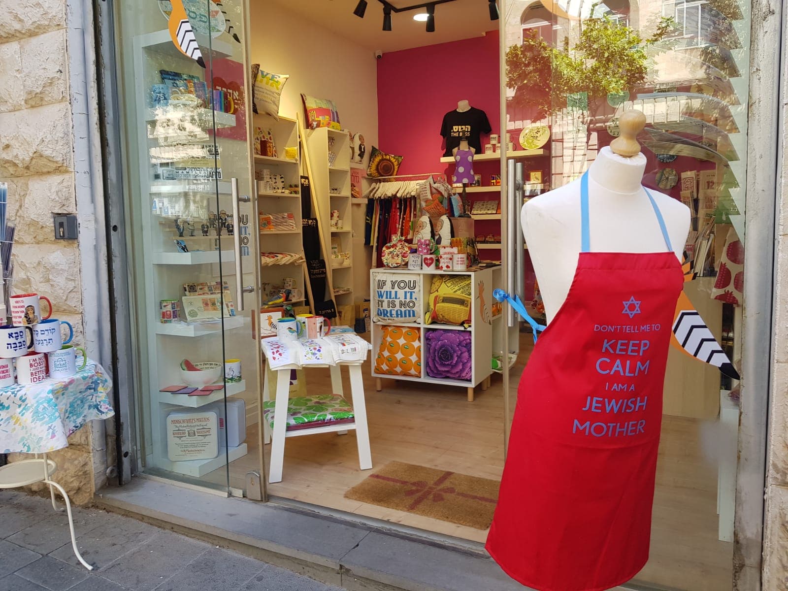 Bazar Suzanne - Image 1