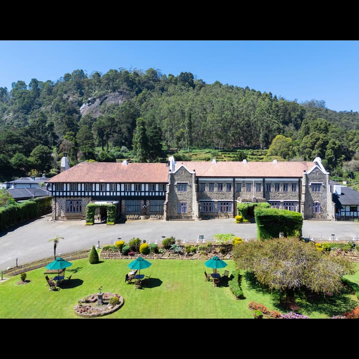 The Hill Club - Image 1