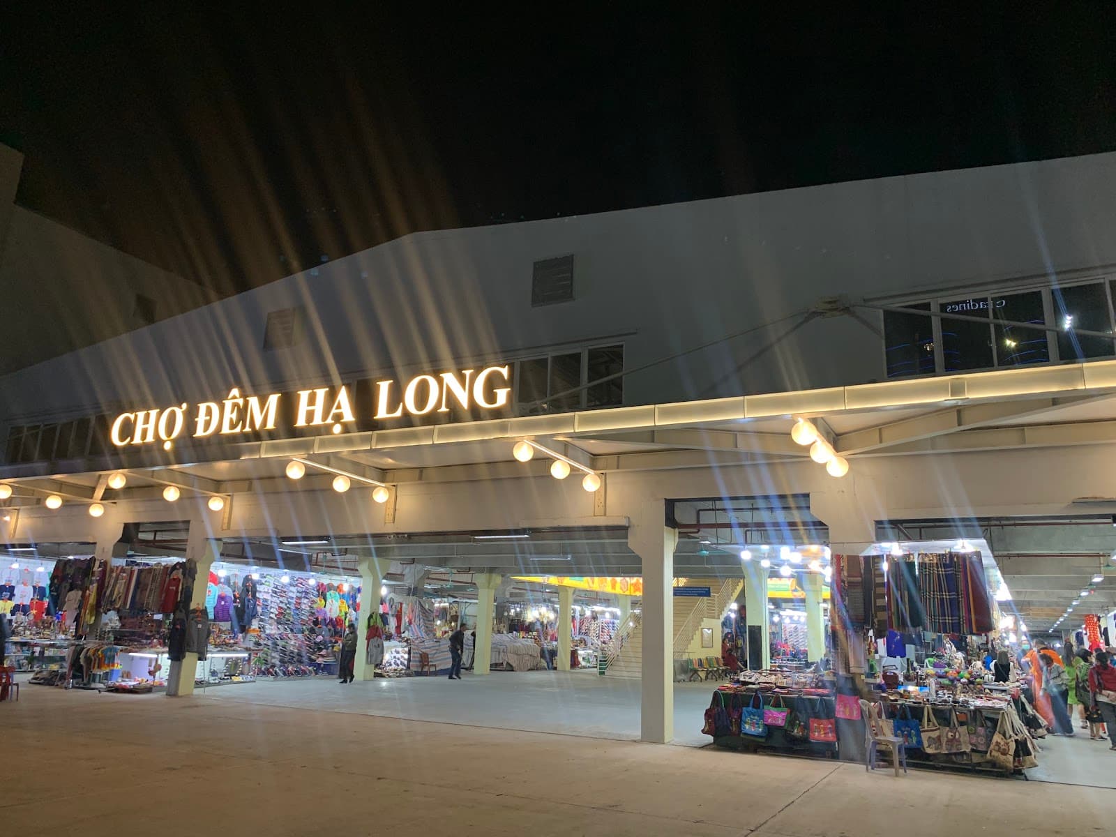 Ha Long Bay (specific unmarked area) - Image 1