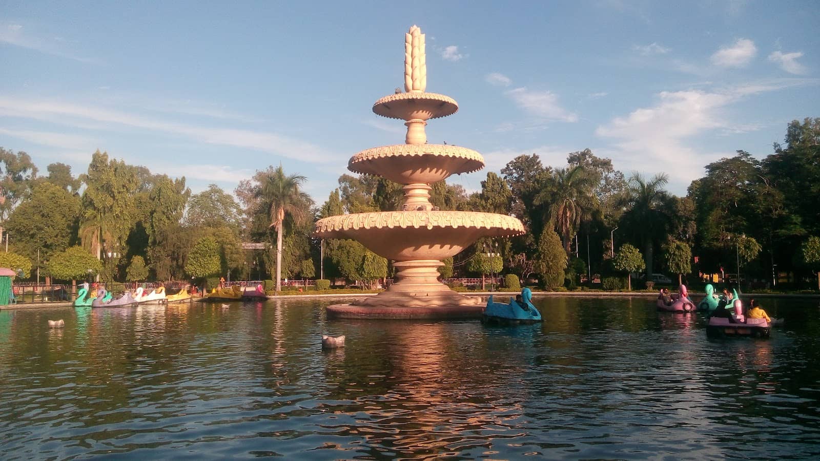 Shopping & Local Crafts