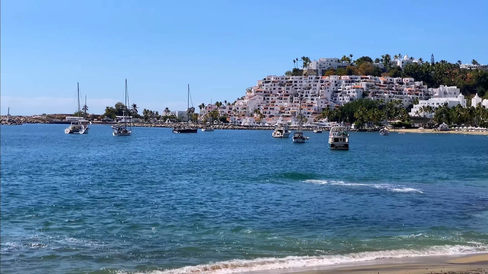 Playa Las Hadas - Image 1
