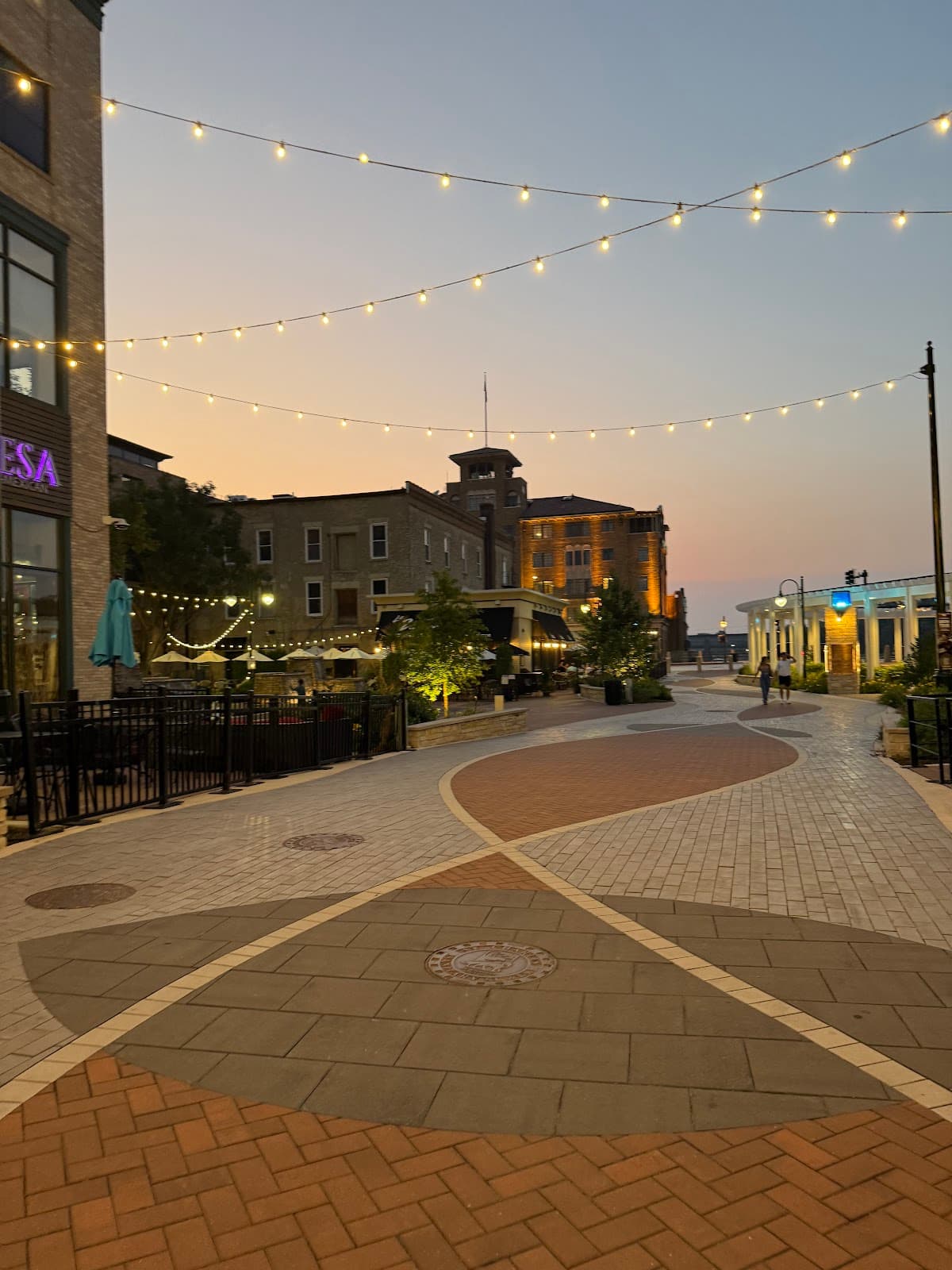 First Street Plaza - Image 1