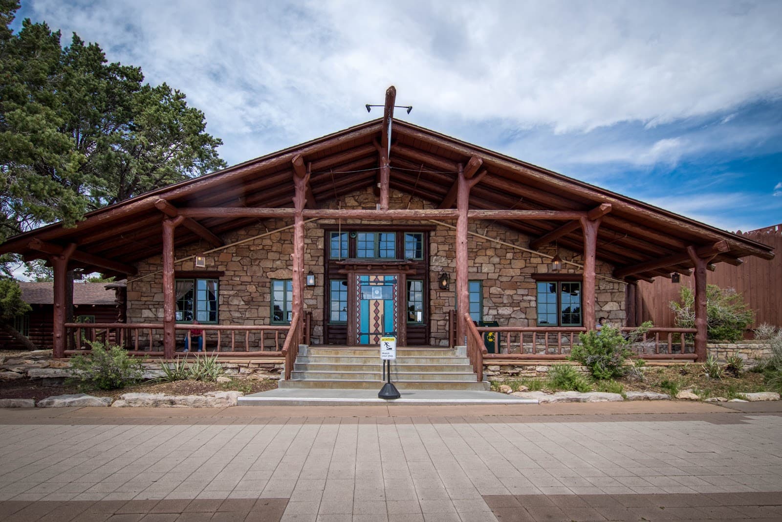 Bright Angel Lodge - Image 1