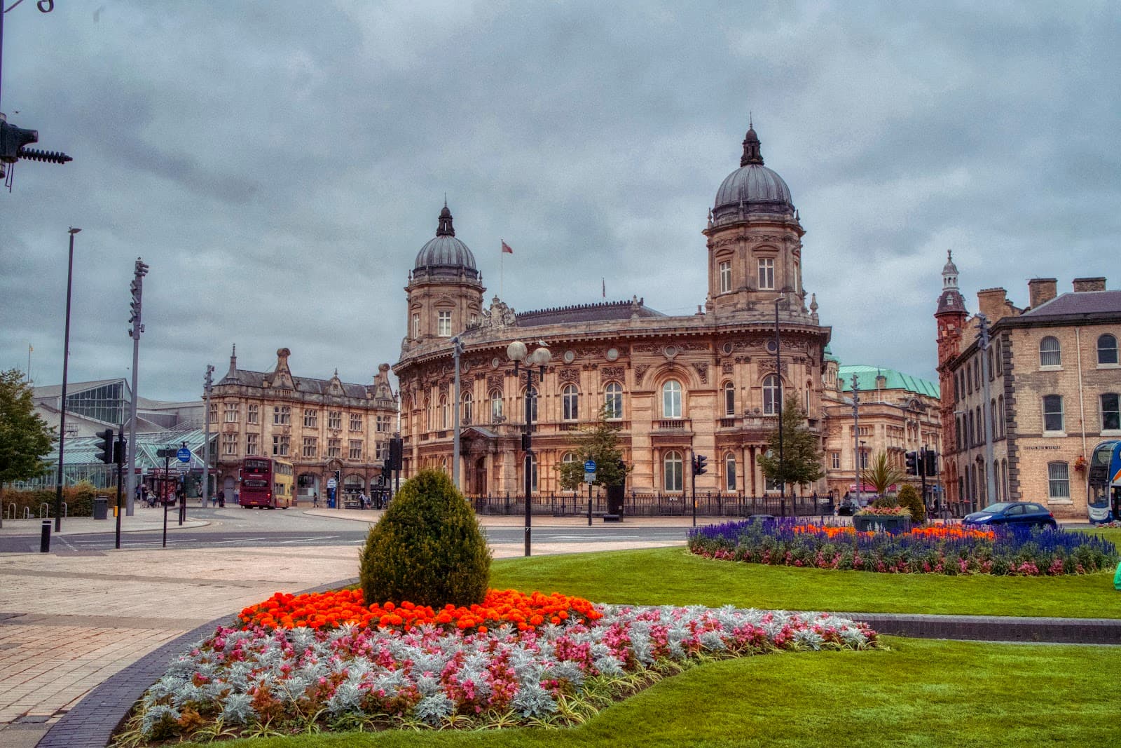 Queen Victoria Square - Image 1