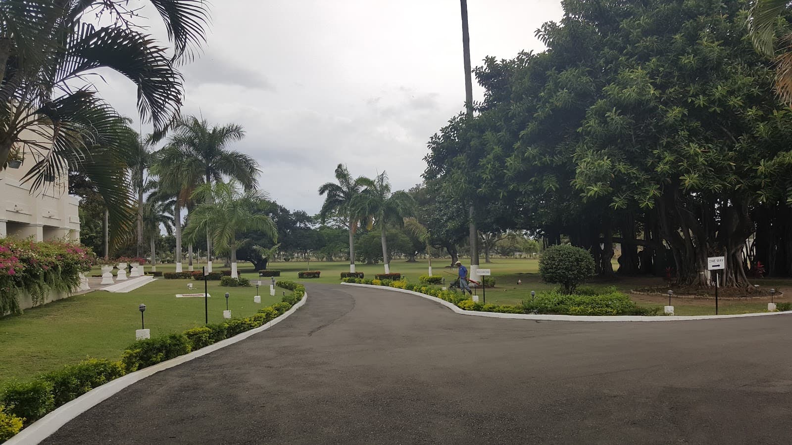 King's House - Image 1