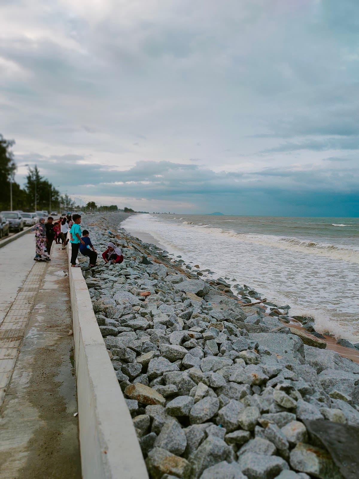 Seberang Takir Beach Kuala Terengganu - Image 1
