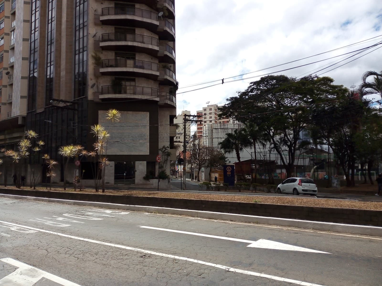 Praça Jarbas de Lery Santos - Image 1