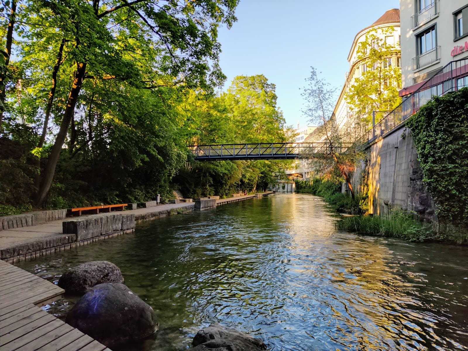 Schanzengraben Promenade Zurich - Image 1