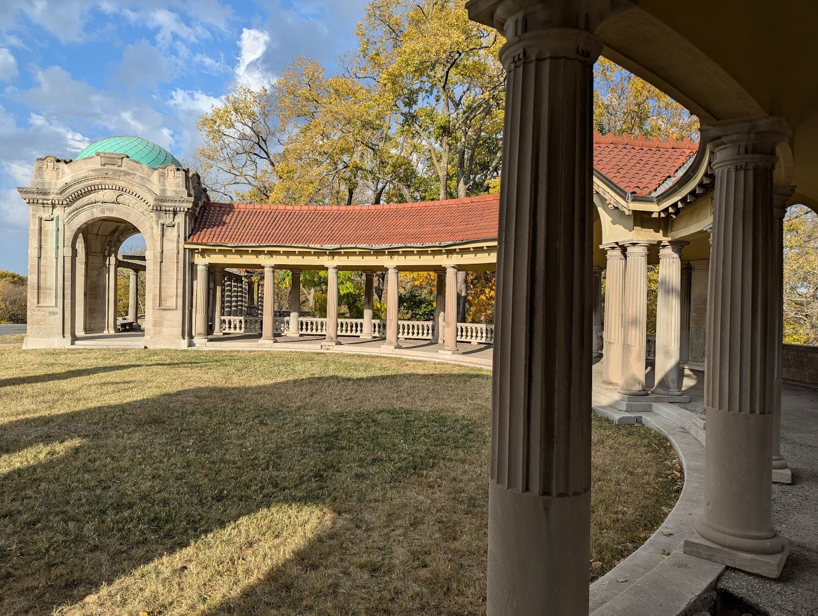 Kessler Park & The Colonnade - Image 1