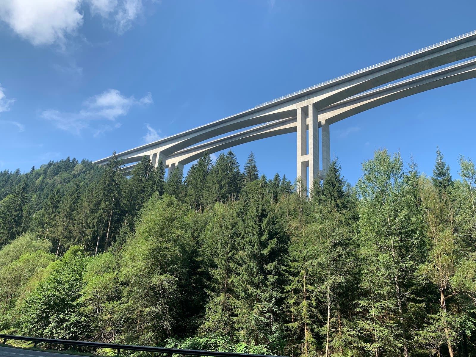 Lavanttalbrücke A2 Aussichtspunkt - Image 1