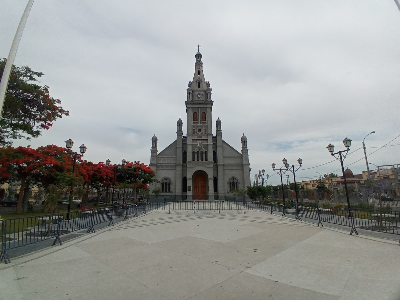 Alameda de Luren - Image 1