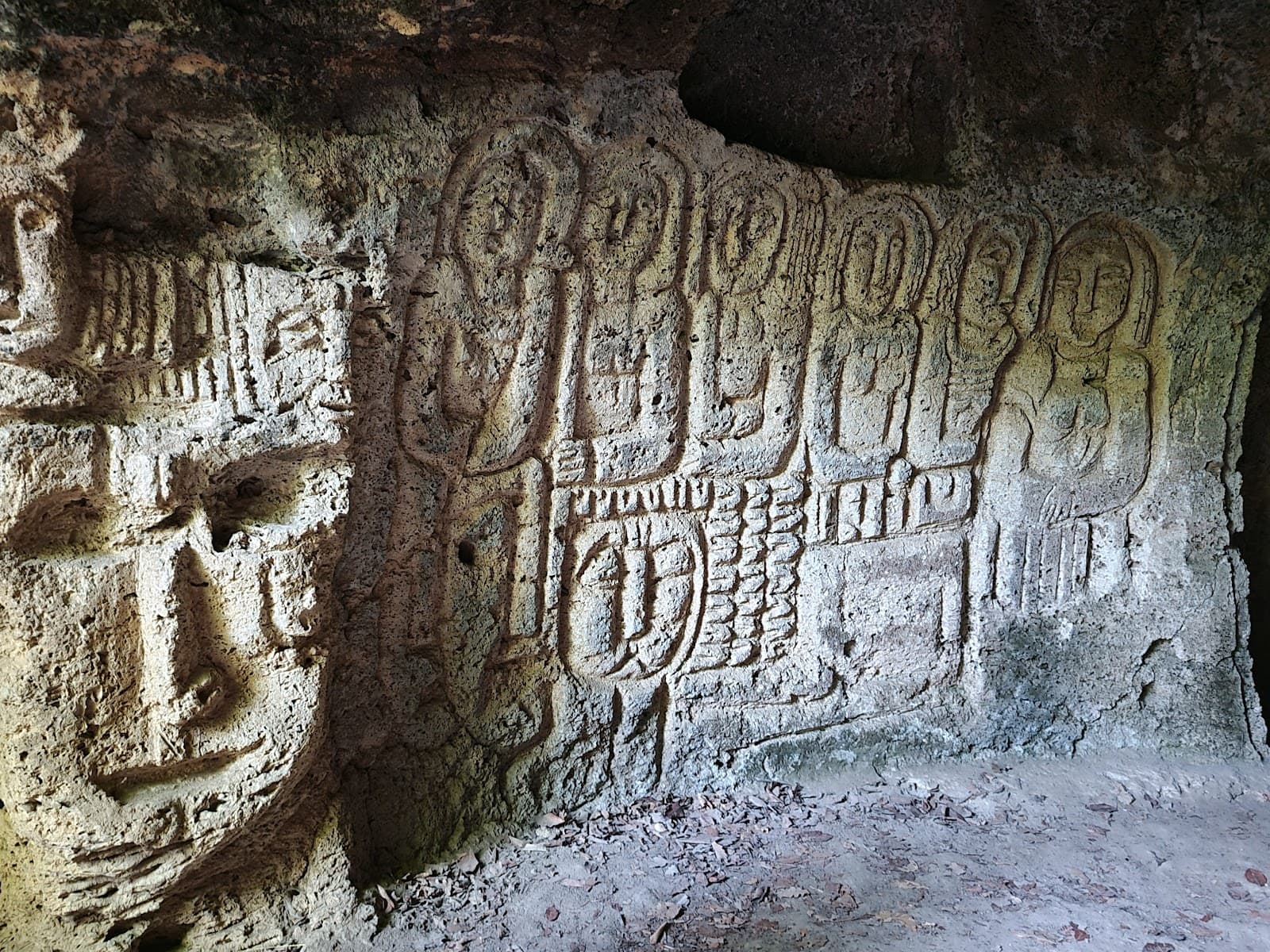 Lastiver Caves & Waterfall - Image 1
