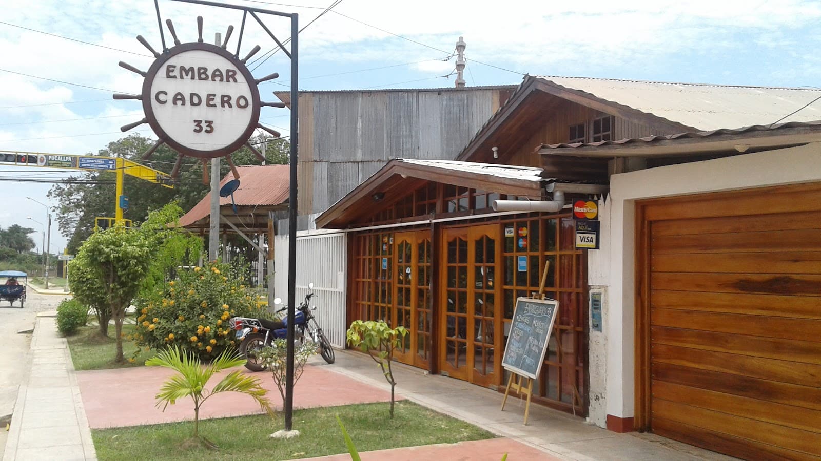 Puerto de Pucallpa (Embarcadero) - Image 1
