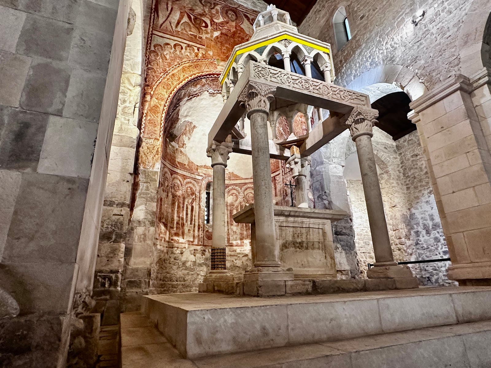 San Pietro ad Oratorium (Capestrano) - Image 1