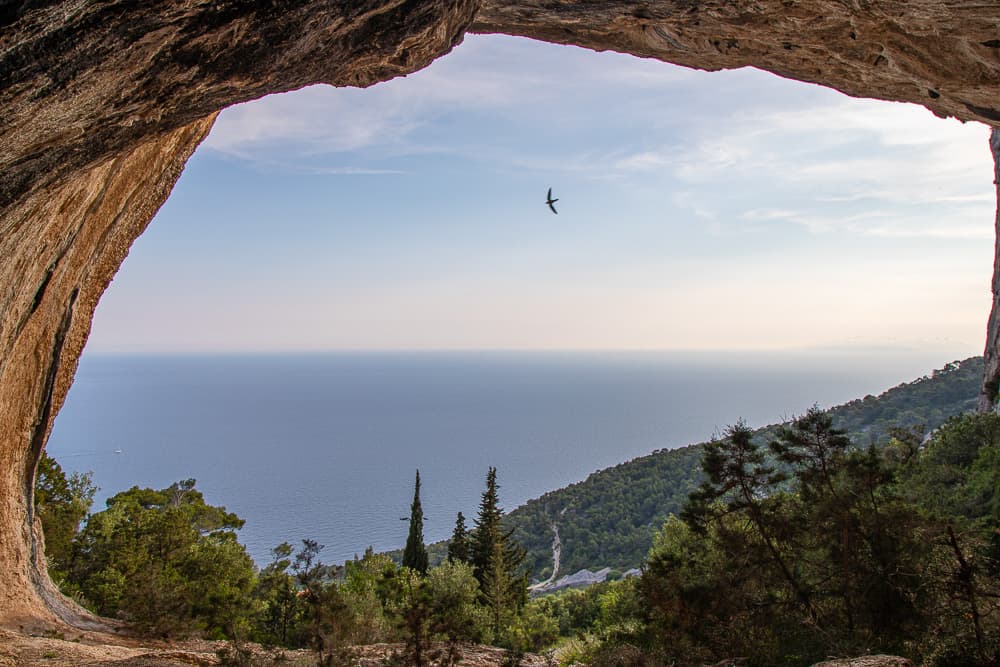 Sveta Nedjelja Cliffs and Cave Chapel - Image 1