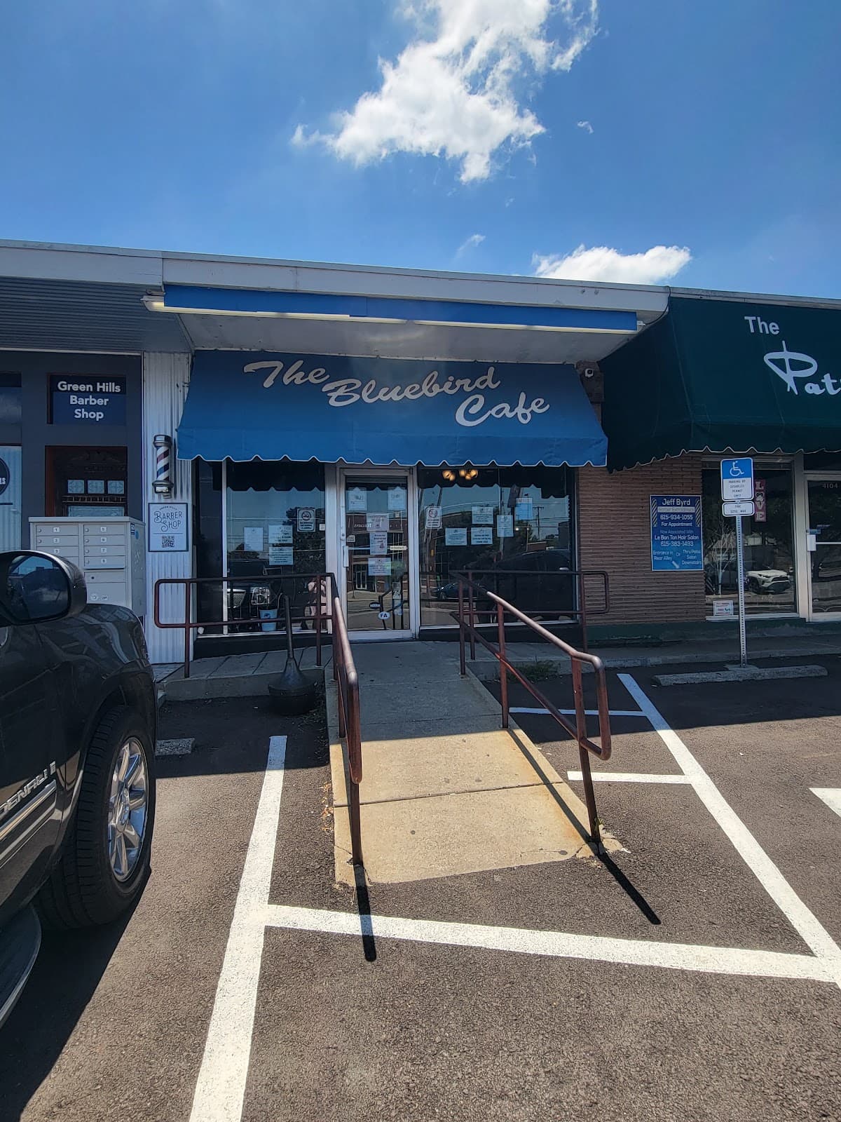 Bluebird Cafe Nashville - Image 1