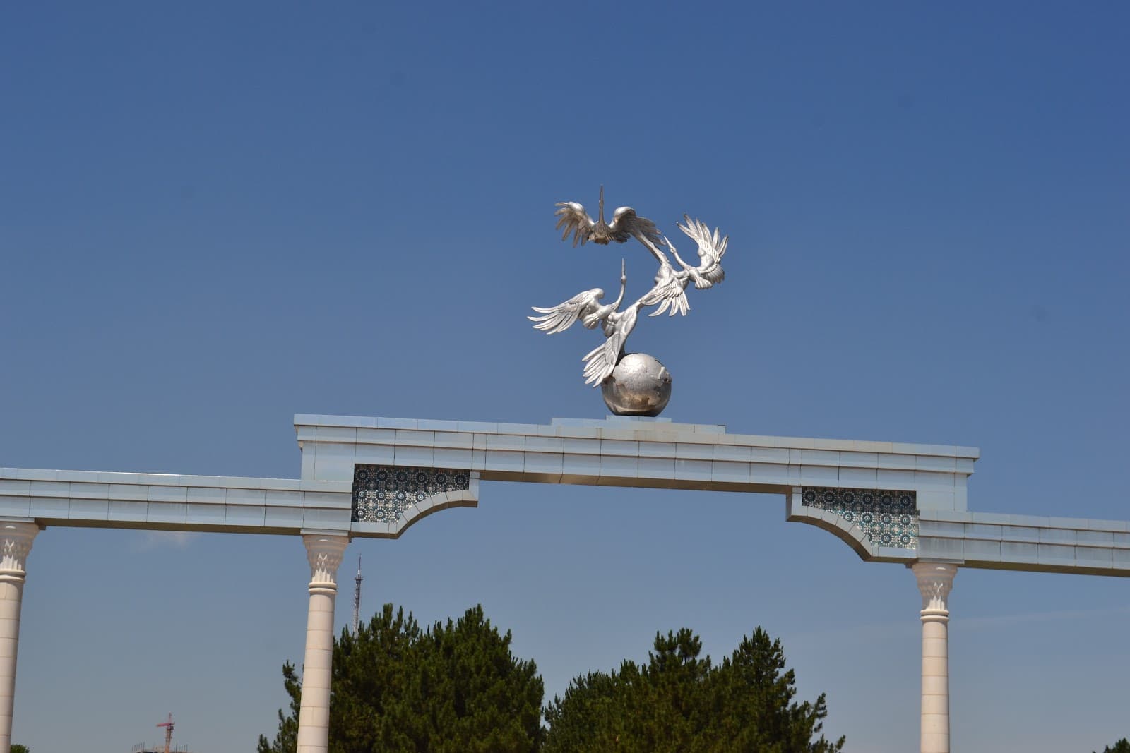 Ezgulik Arch - Image 1