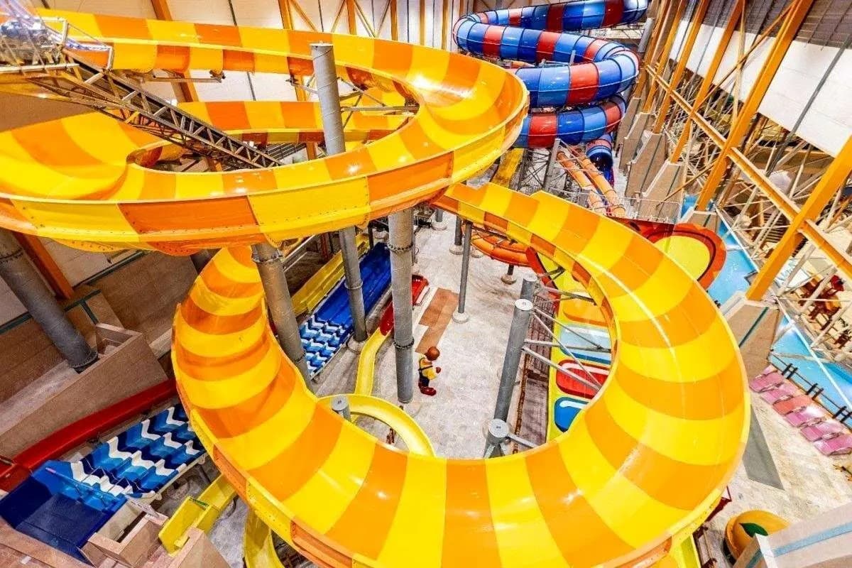 Mojhaye Khoroushan Water Park - Image 1