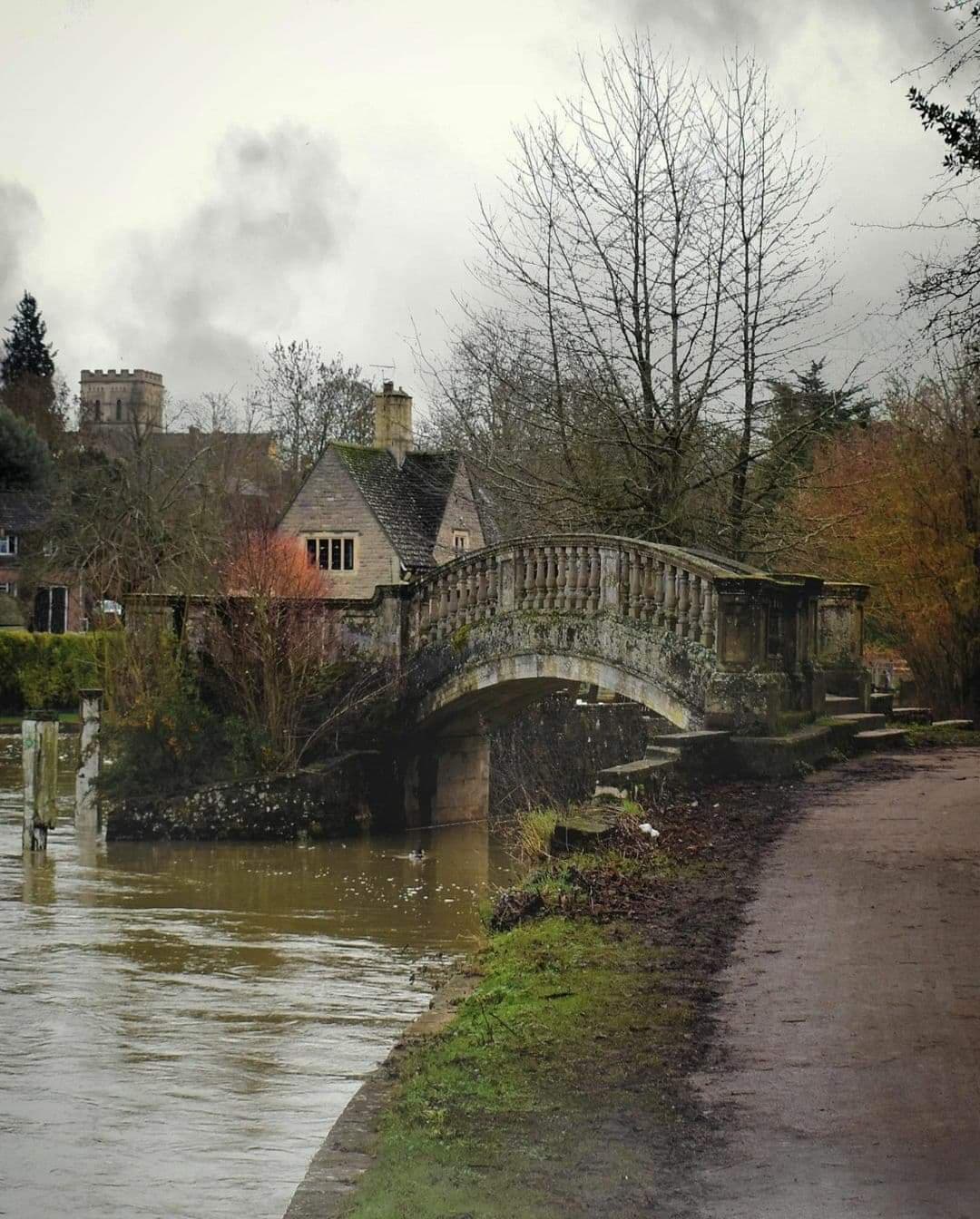 Iffley Village - Image 1