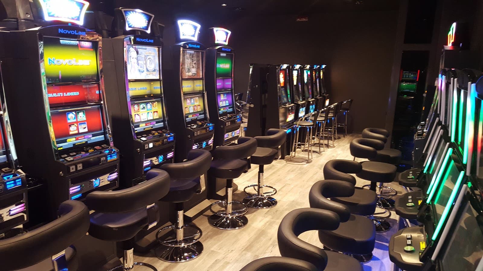 Via Roma (Arcades) - Image 1