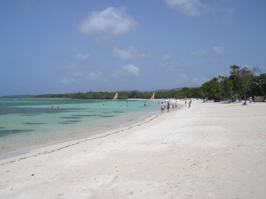 Playa Yuraguanal - Image 1