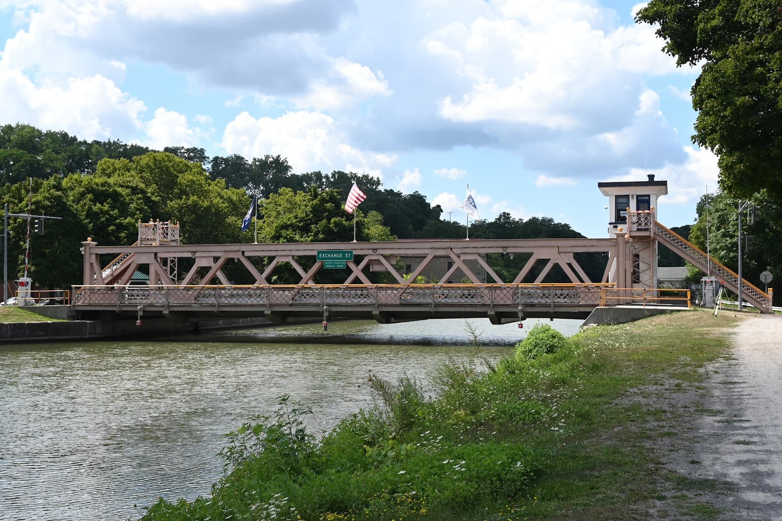 Exchange Street Lift Bridge - Image 1