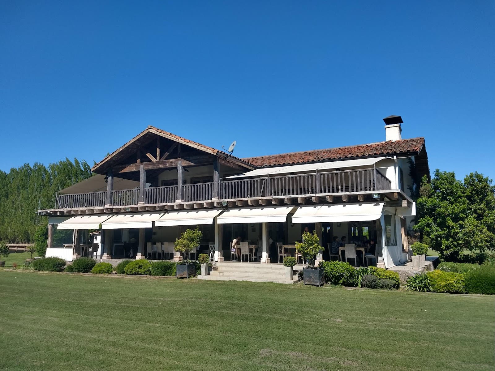 Viña Casa Silva (Angostura) - Image 1