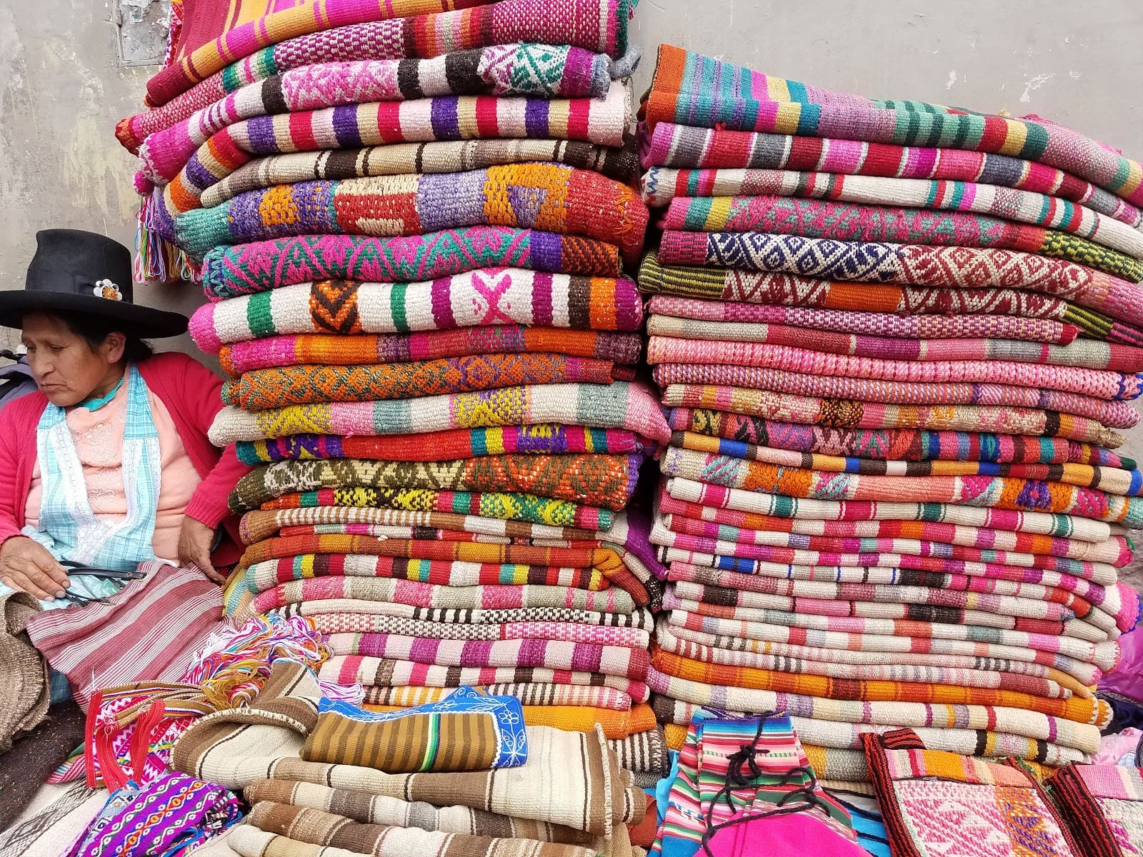 Baratillo Market Saturday - Image 1