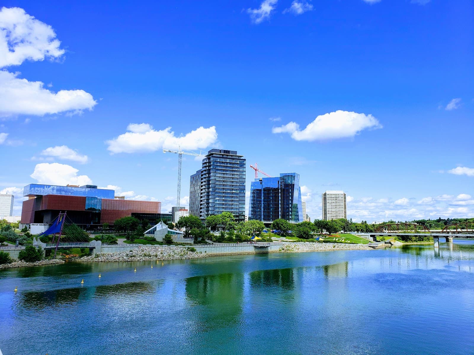 River Landing Public Art - Image 1