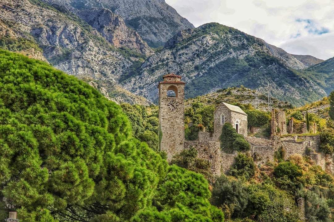 Stari Bar Bazaar - Image 1