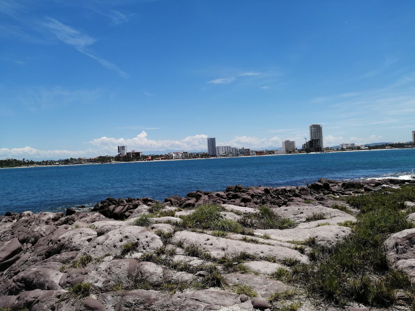 Isla de Pájaros Bird Island - Image 1