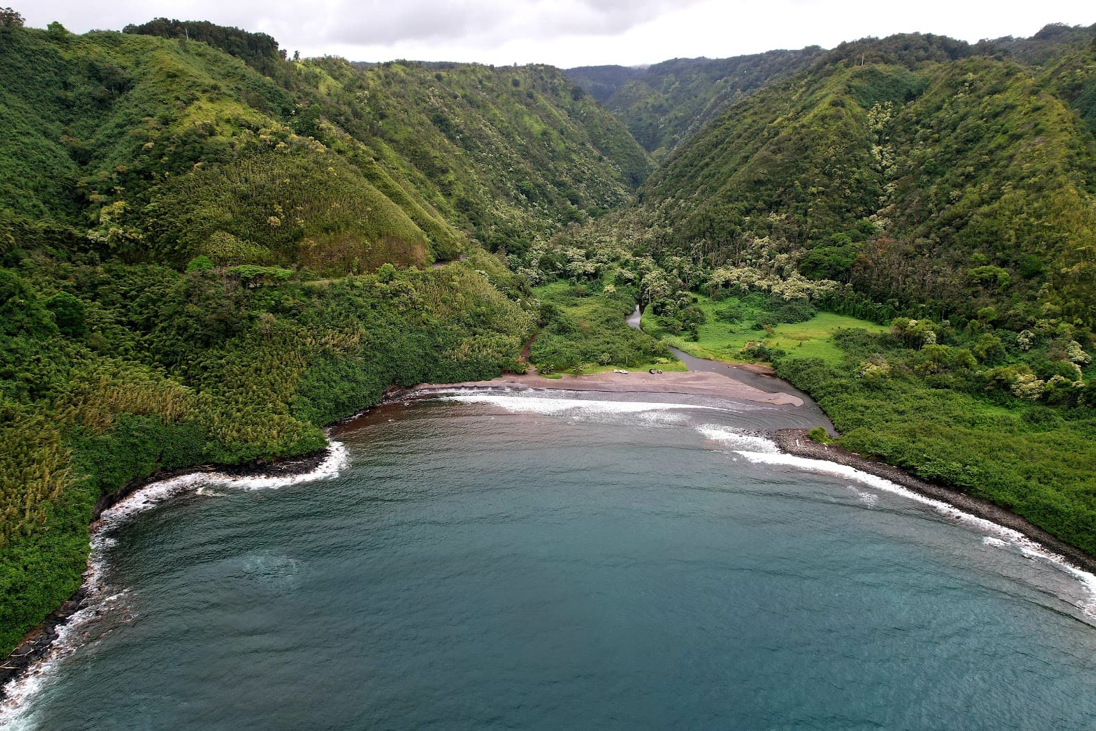 Honomanu Bay Lookout Maui - Image 1
