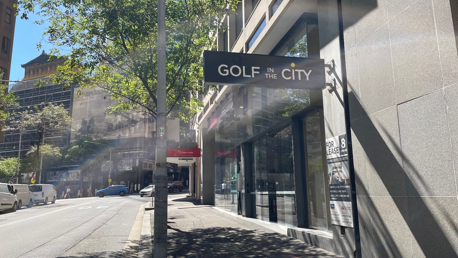 Golf in the City - Image 1