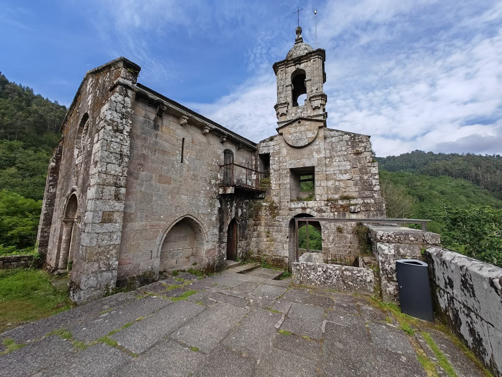 Monasterio de Caaveiro - Image 1