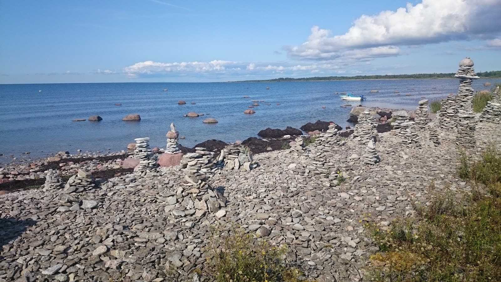 Ohessaare Cliff - Image 1