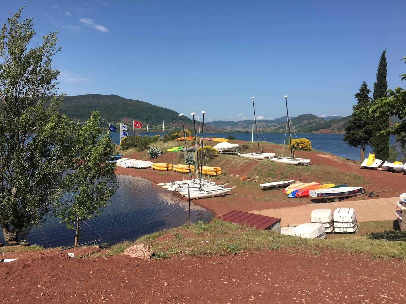 Salagou Watersports Base - Image 1
