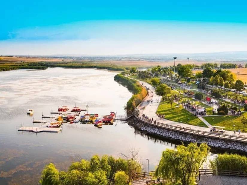 Walking & Boat Rides