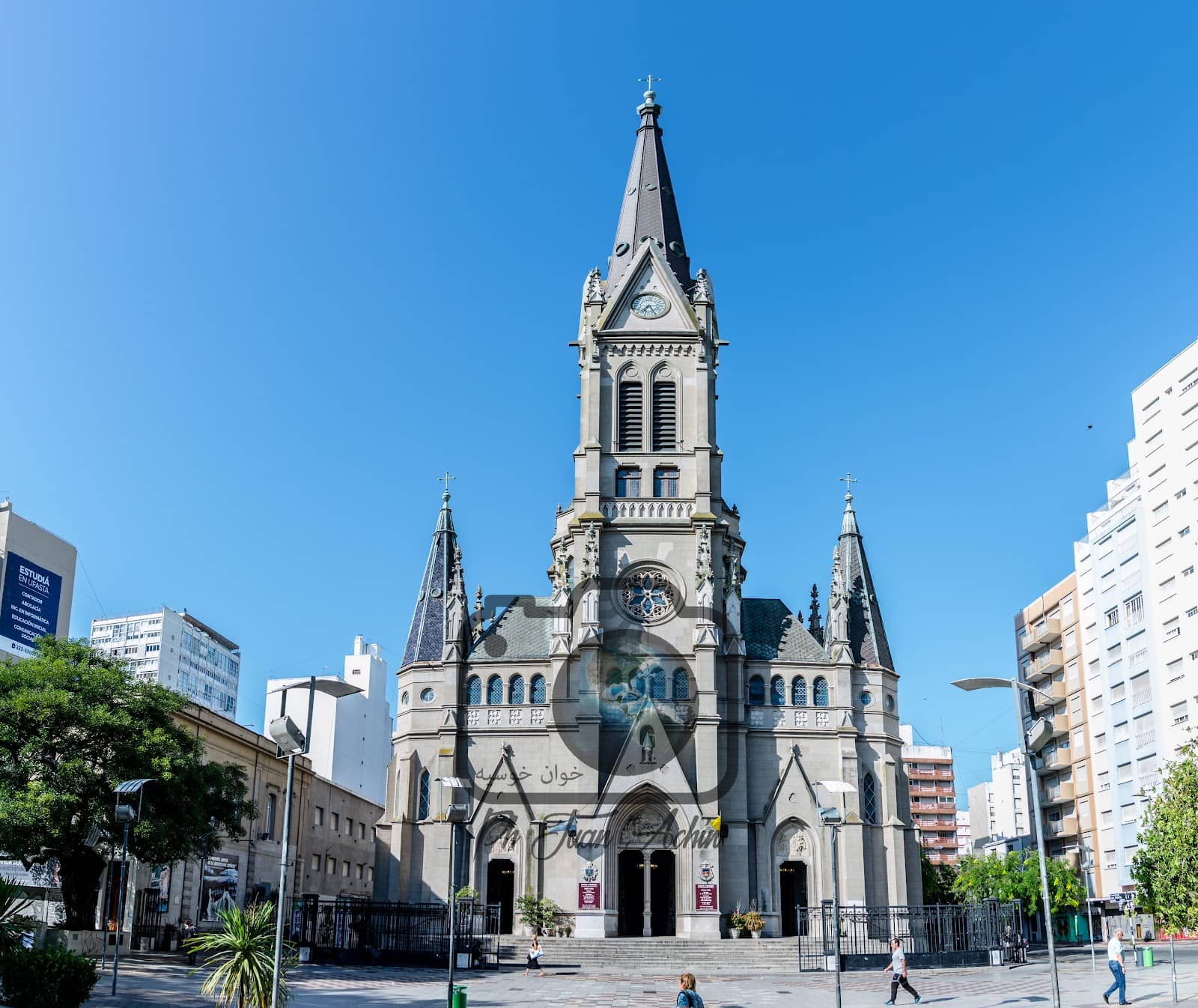 200-ft Spire