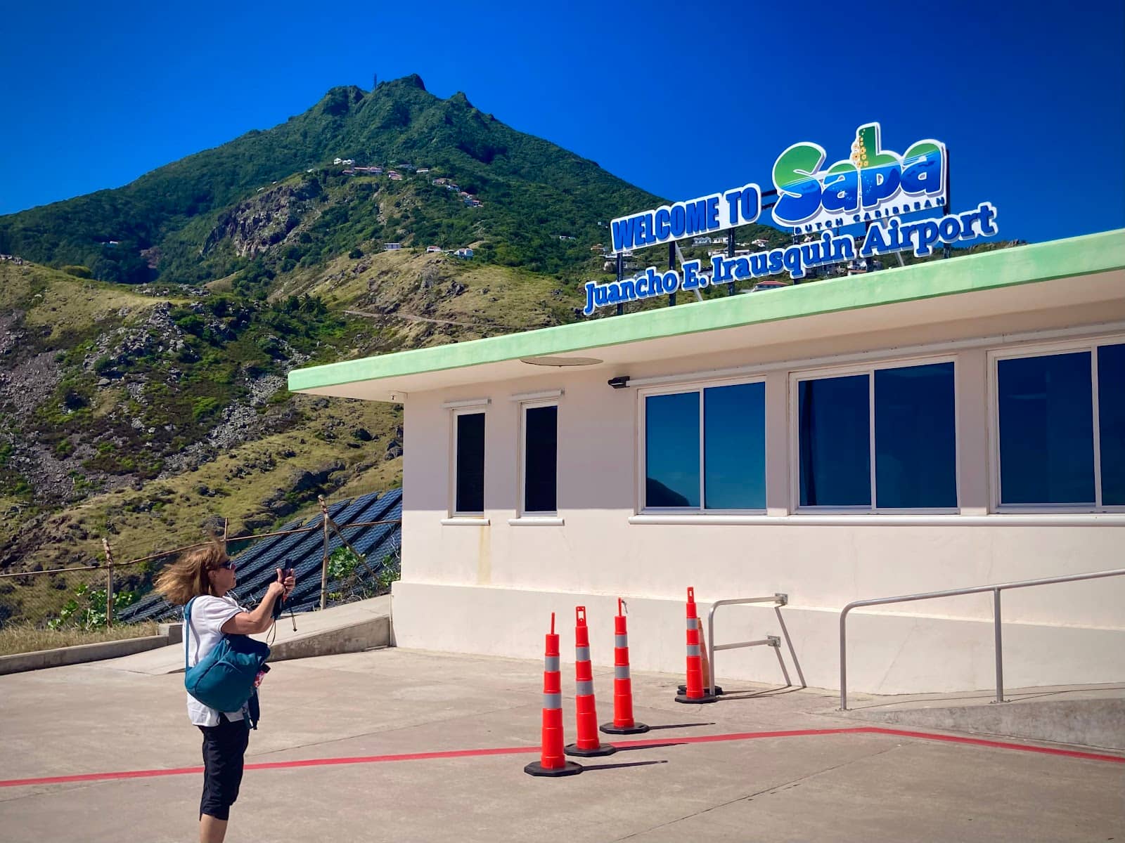 Gateway to Saba Island