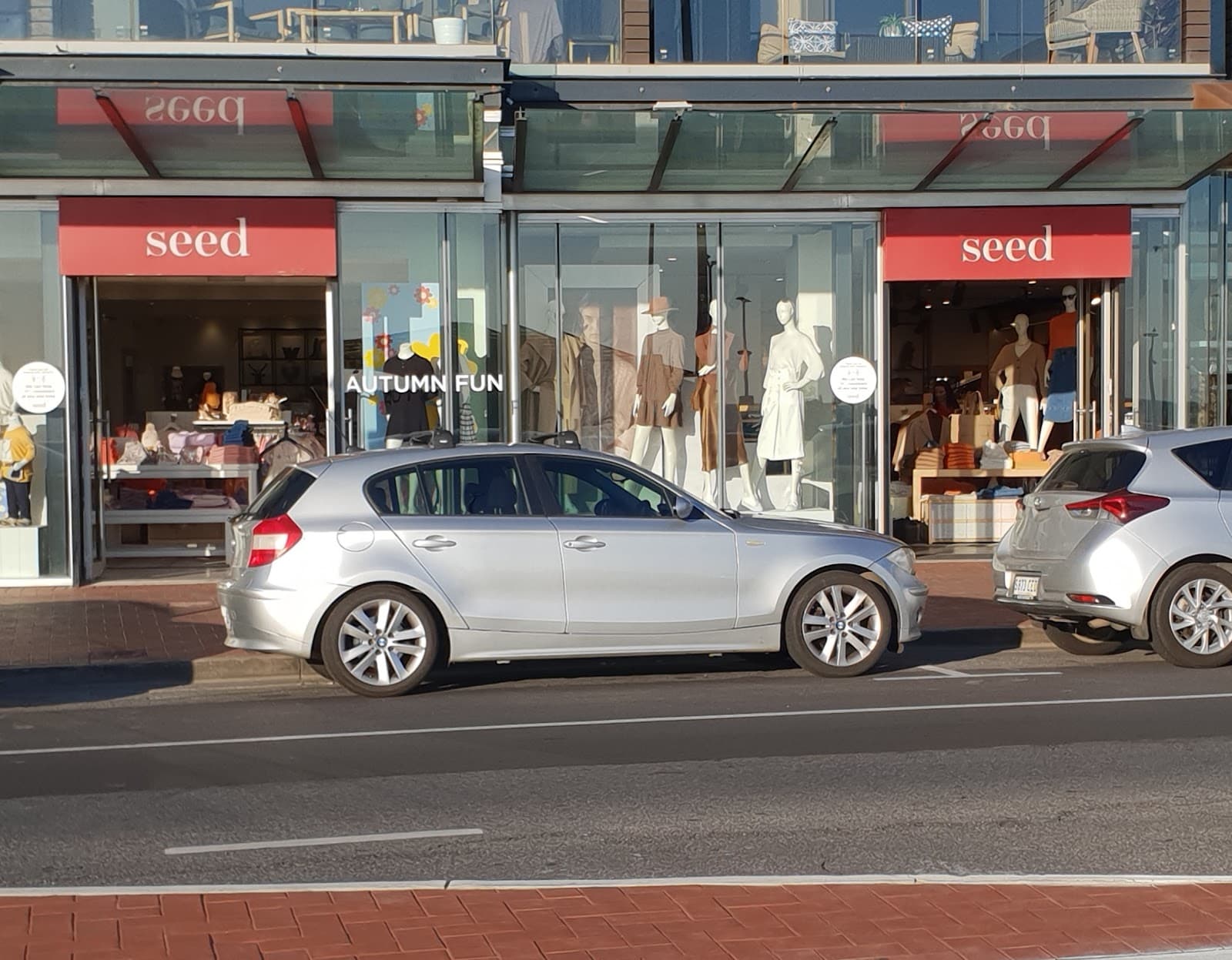 Henley Beach Henley Square - Image 1