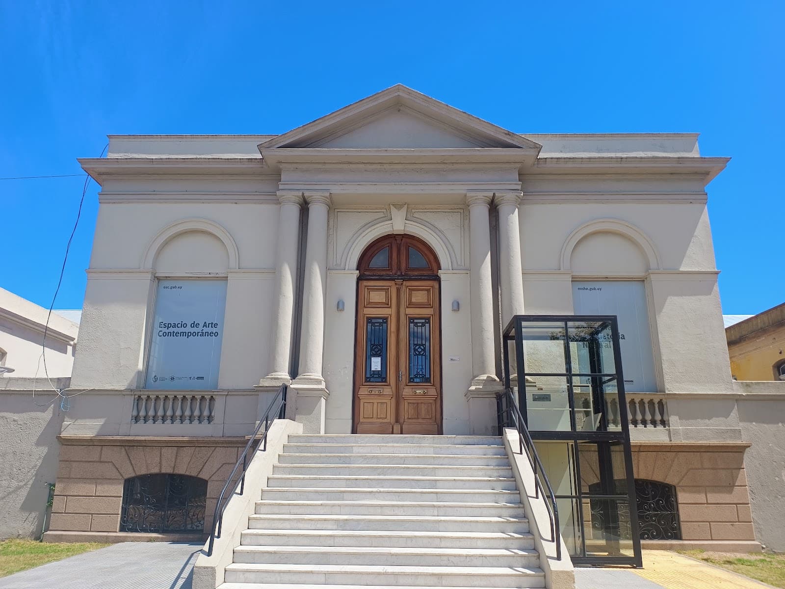 Museo Nacional de Historia Natural - Image 1