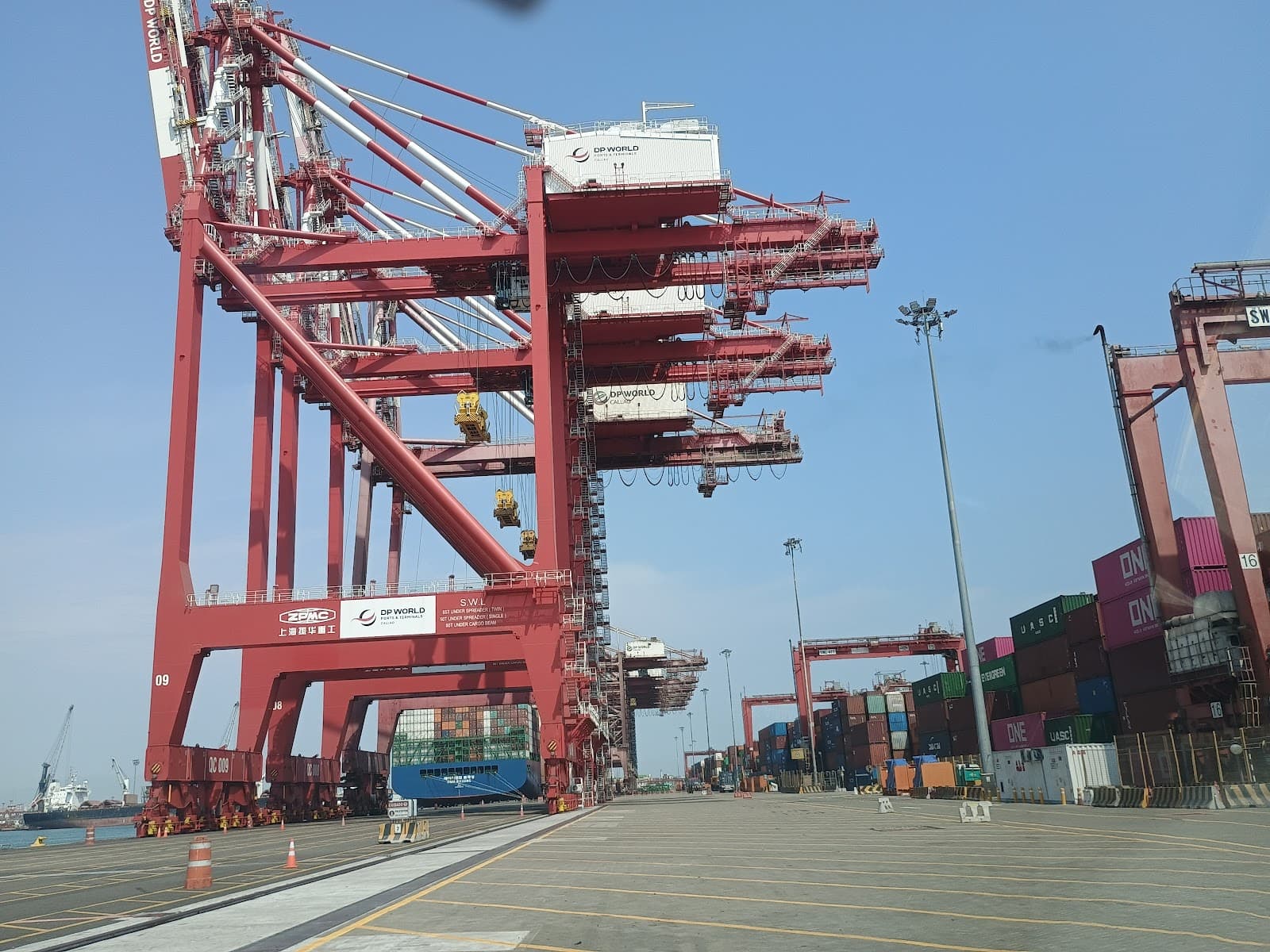 Port of Callao (harbor views) - Image 1