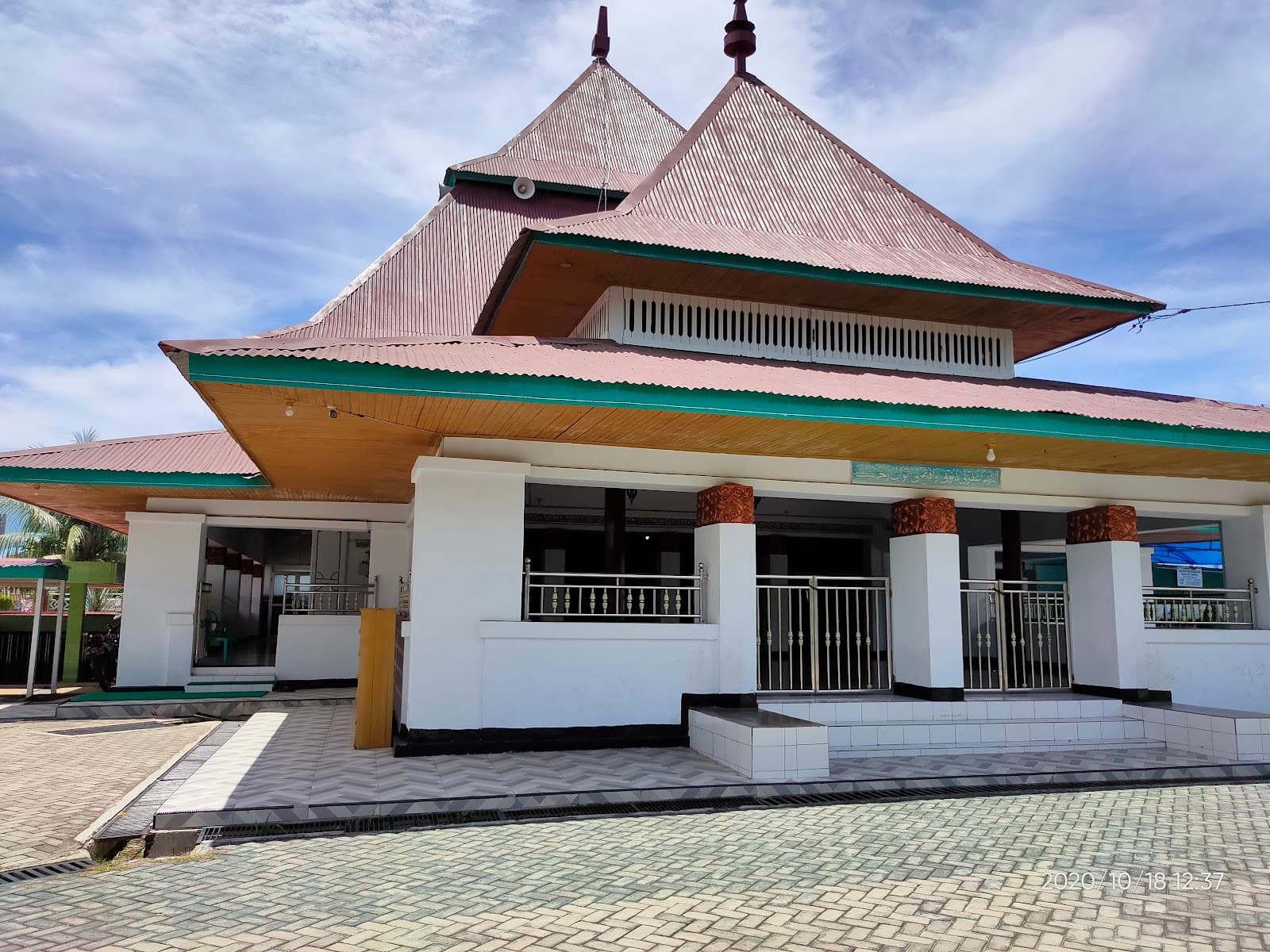 Masjid Jamik Bengkulu - Image 1