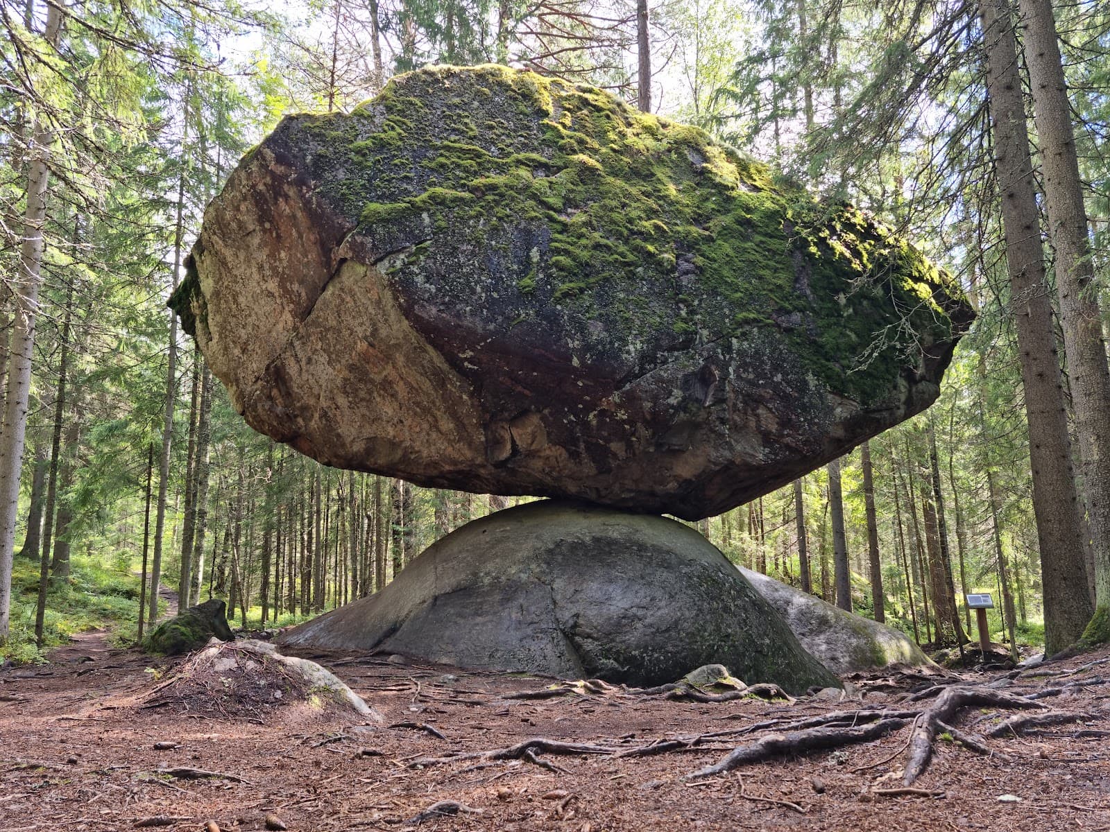 Kummakivi Balancing Rock - Image 1