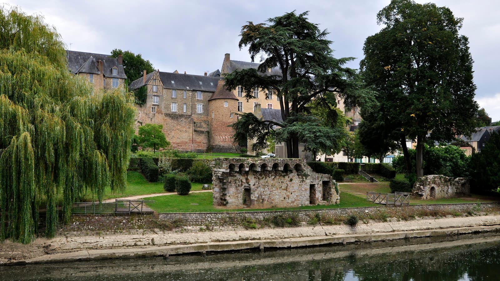 Jardin des Tanneries - Image 1