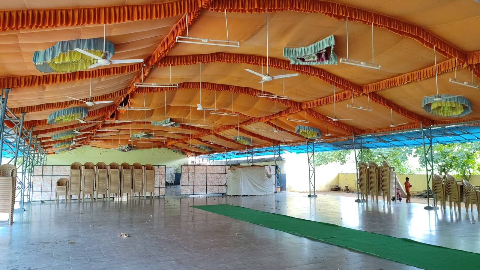 Ample Dining Facilities