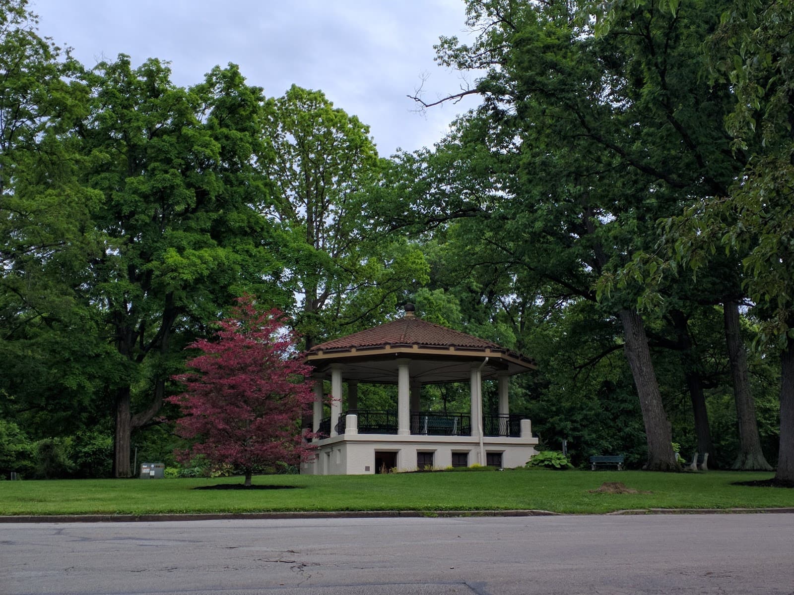 Burnet Woods Cincinnati - Image 1