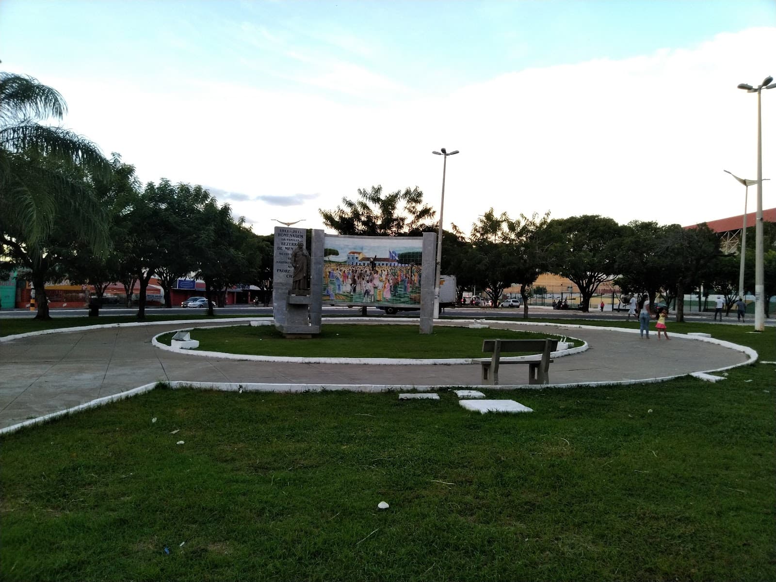 Praça do Giradouro - Image 1
