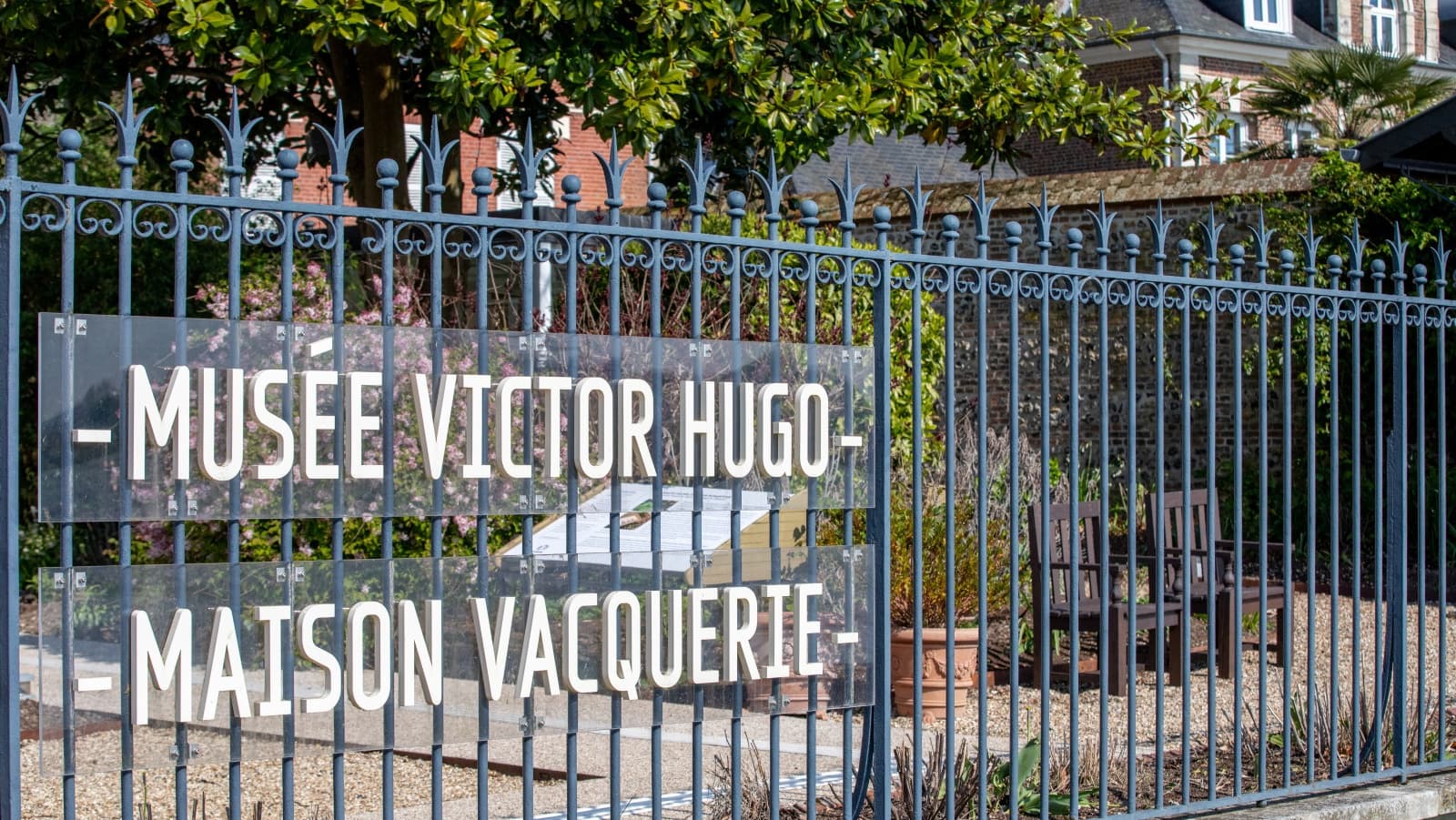 Musée Victor Hugo Maison Vacquerie - Image 1