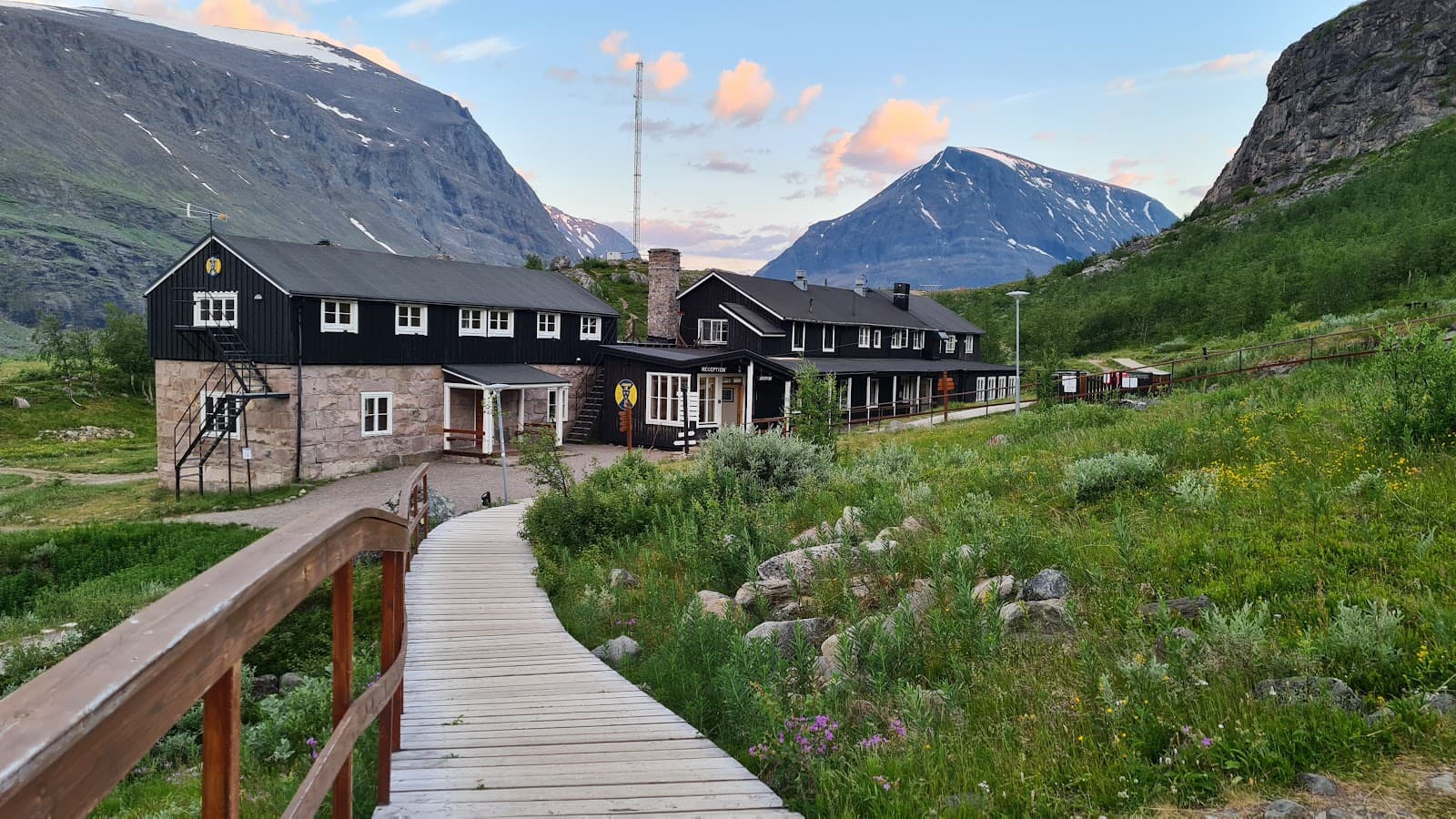 STF Kebnekaise Mountain Station - Image 1